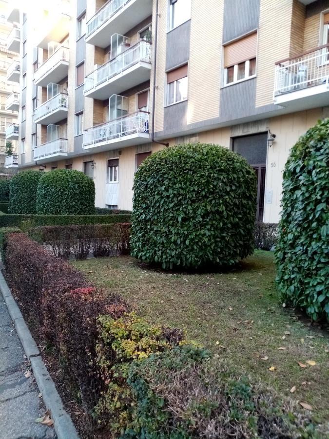 Bruno Turin Apartment Near The Metro Collegno Luaran gambar