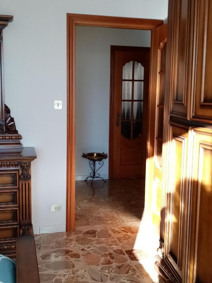 Bruno Turin Apartment Near The Metro Collegno Luaran gambar